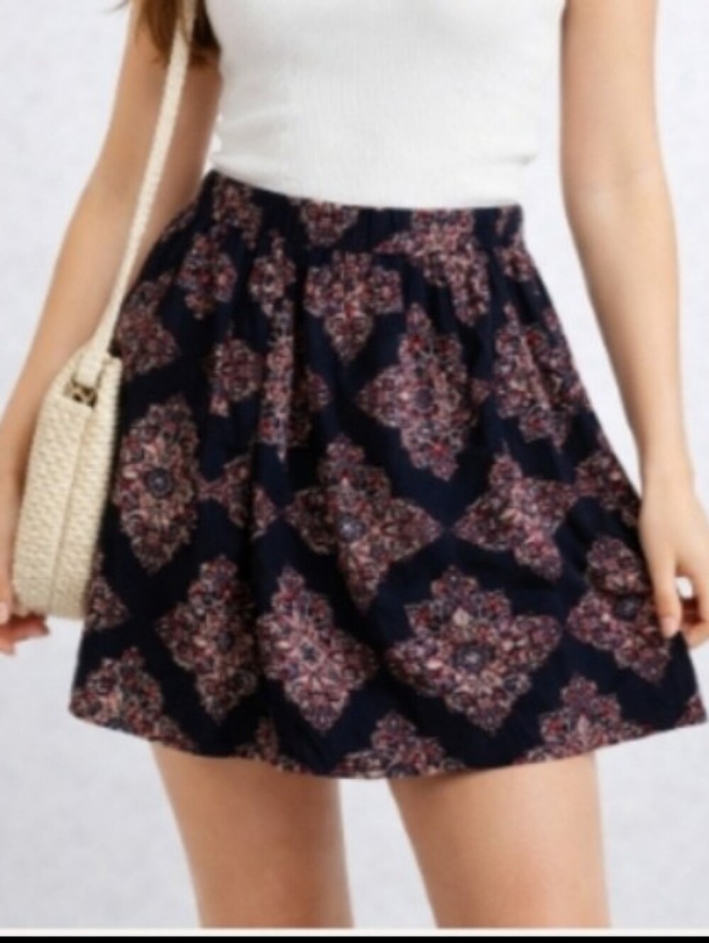 "HOLLISTER" Like New!  (S) Pretty Boho Skirt